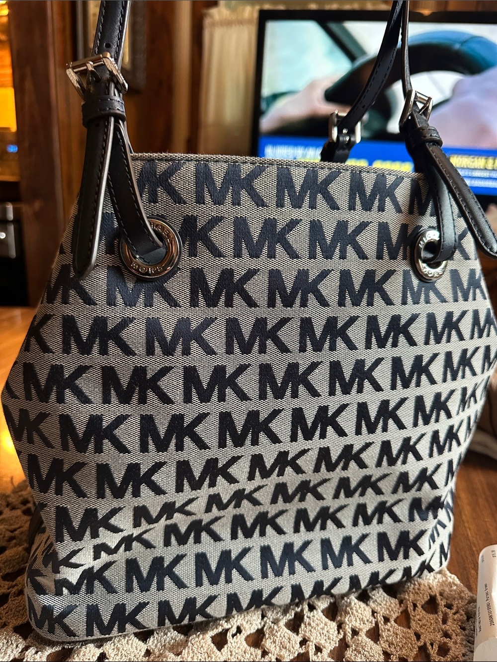 Michael Kors Jet Set MK Signature Bag NWT